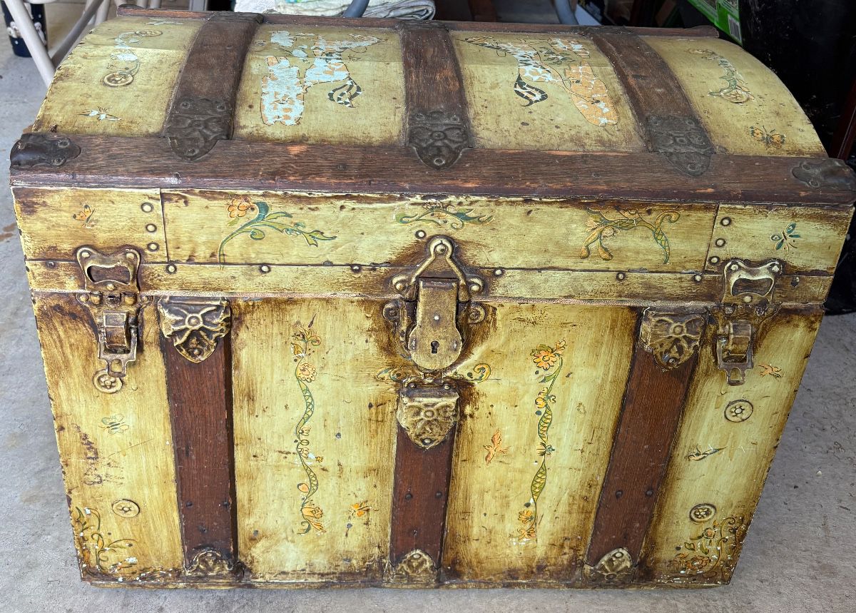 Vintage trunk