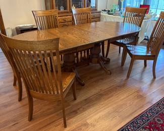 Oak table, 2 leaves, 6 chairs table: 60 “ long 42” wide, leaves 12 “