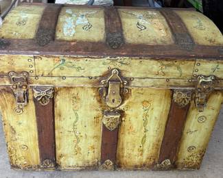 Vintage trunk