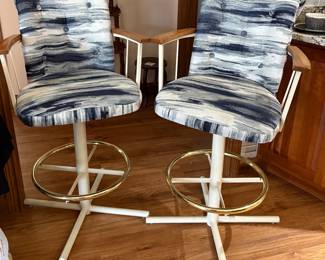 Swivel barstools