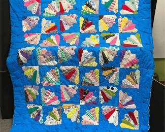 Dresden plate friendship fan quilt