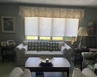 LR Couch