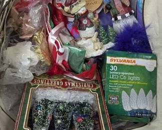 15CT733Christmas Mystery Lot