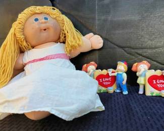14JB231RCabbage Patch Kids Fine Porcelains And More