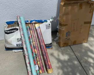 15CT144Christmas Wrapping Paper Mystery Lot