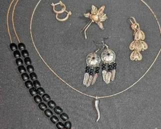 14CT721RRetro Girl Costume Jewelry