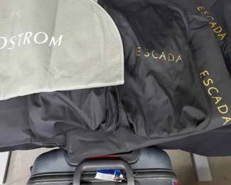 15CT128Luggage And Garment Bags