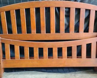15CT738Queen Wooden Bedroom Set 