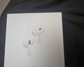 15CT171AirPods Pro