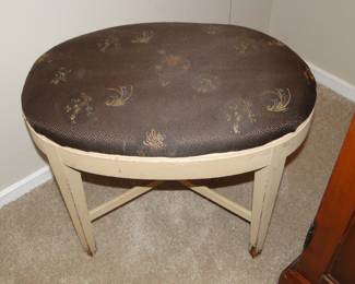 Oval stool