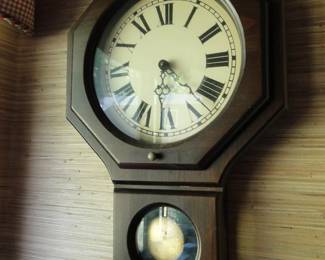Regulator style clock