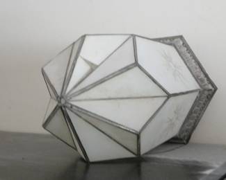 Ceiling fixture