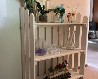 Picket Style Shelf With Vases Artificial Plants Hearts Flowers Felt Sheep
