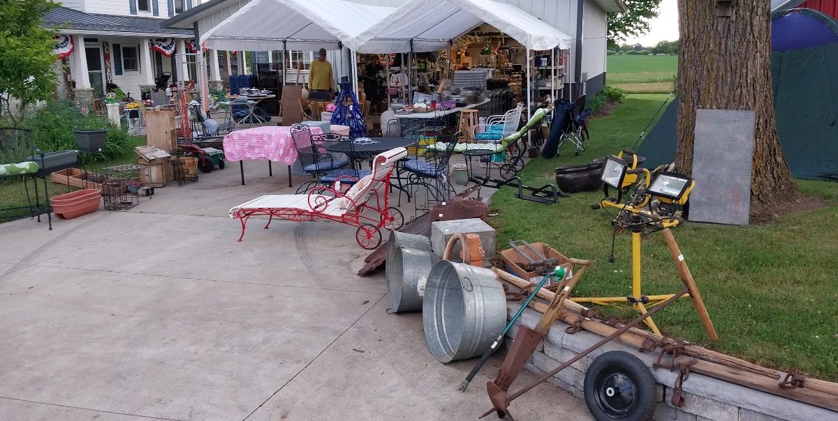 Woodard patio, tins, work light, garden,