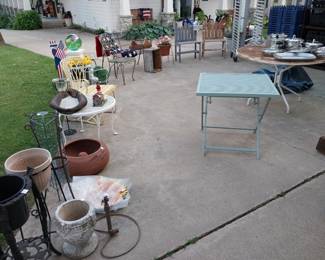 planters, garden, patio furniture, Woodard, benches