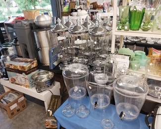 drink dispensers, chafing dishes