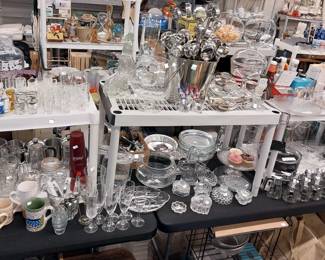 glassware, chicken, syrup dispensers, glasses