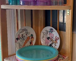 VTG Majestic USA Ribbed Beehive Plastic Tumblers • Multi Colors Pastel • VTG RUBBERMAID 3838 Plates