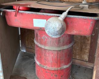 Vintage Parts Washer / Automotive / Tractor