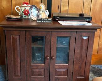 Newer entertainment stand