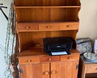 1990’s hutch - 3 shelves, 6 drawers, under cabinet has 2 shelves. 