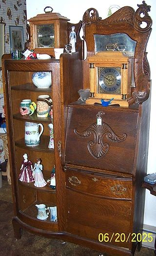 Curved glass secretary
