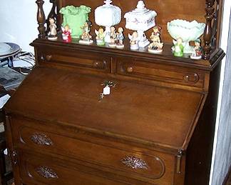 Drop front desk, Aladdin lamps