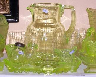 Black light tested uranium vaseline glass
