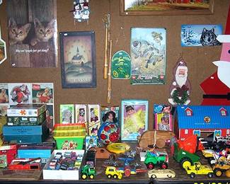 Vintage toys, puzzles