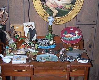 Small desk and chair, ducks
