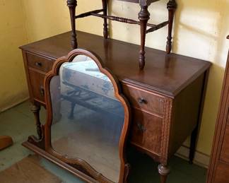 Scond Antique Dresser
