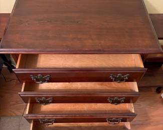 R24 - $150. Single Harden Nightstand. Excellent Condition. Measures 32" wide x 18" deep x 31" tall.