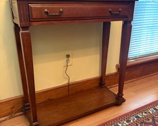 R58 - $60. Hammary Entry Console Table. Measures 27.75" x 11" x 30.25". Excellent Condition.