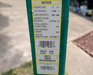 R111 - $40. Davidson 7' Step Ladder. Model W-3211-07
