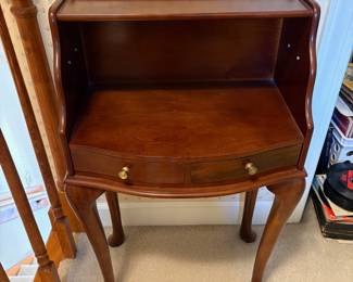 R20 - $75. The Bombay Company Queen Anne Telephone Table. Measures 19" wide x 13" deep x 31.5" tall.