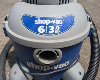 R109 - $30. 6 Gallon Shop Vac. Wet/Dry Model 90M200