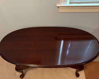 R12 - $65. Solid Wood Oval Coffee Table. Measures 45" wide x 23" x 17" tall. Excellent Condition!