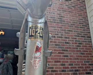 R95 - $100. Vintage Motobecane Road Bike. As is.
