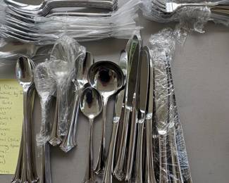 R37 - $250. Embassy Classic Flatware by Towle. Regency Collection. 139 Pieces.