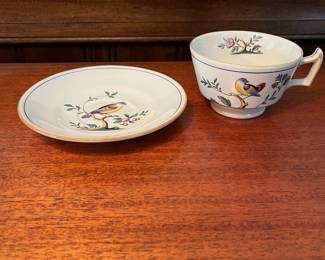 R36 - $550. Spode Queen's Bird. 57 Pieces. 6 Dinner Plates. 9 Luncheon Plates. 9 Saucers. 9 Tea Cups. 1 Medium Oval Serving Bowl 9" x 6.5". 1 sugar bowl & creamer set. 6 - 9" rimmed soup bowls. 8 - Small Bowls 6.25". 8 - Small Plates 6.25".