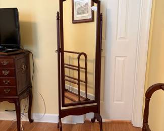 R32 - $75. The Bombay Company Cheval Mirror. Measures 19" wide x 17.5" x 62" tall