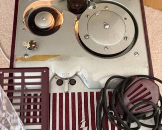 R88 - $100. Wilco Jeff Vintage Webster Chicago Wire Recorder. Powers On. Case is in decent shape.