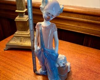 R65 - $20. Lladro 06245 Weary Traveler. Has Box. No issues noted.