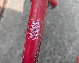 R94 - $100. Vintage Huffy Bicycle.