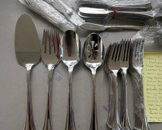 R37 - $250. Embassy Classic Flatware by Towle. Regency Collection. 139 Pieces.