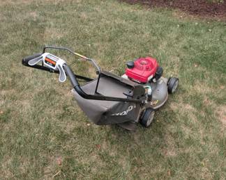 R115 - $40. Honda Push Mower. Model HRR2169VKA.