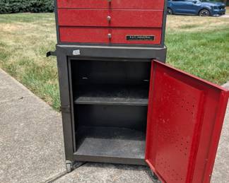 R108 - $100. SMALL stacking tool box. RUC Industrial. Very good condition.