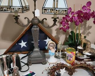 Housewares / Lamp