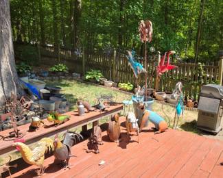 Yard Art / Flower Pots / Weber Grill
