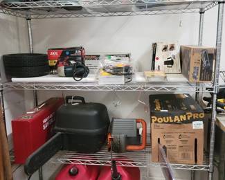 Chainsaws / Power Tools